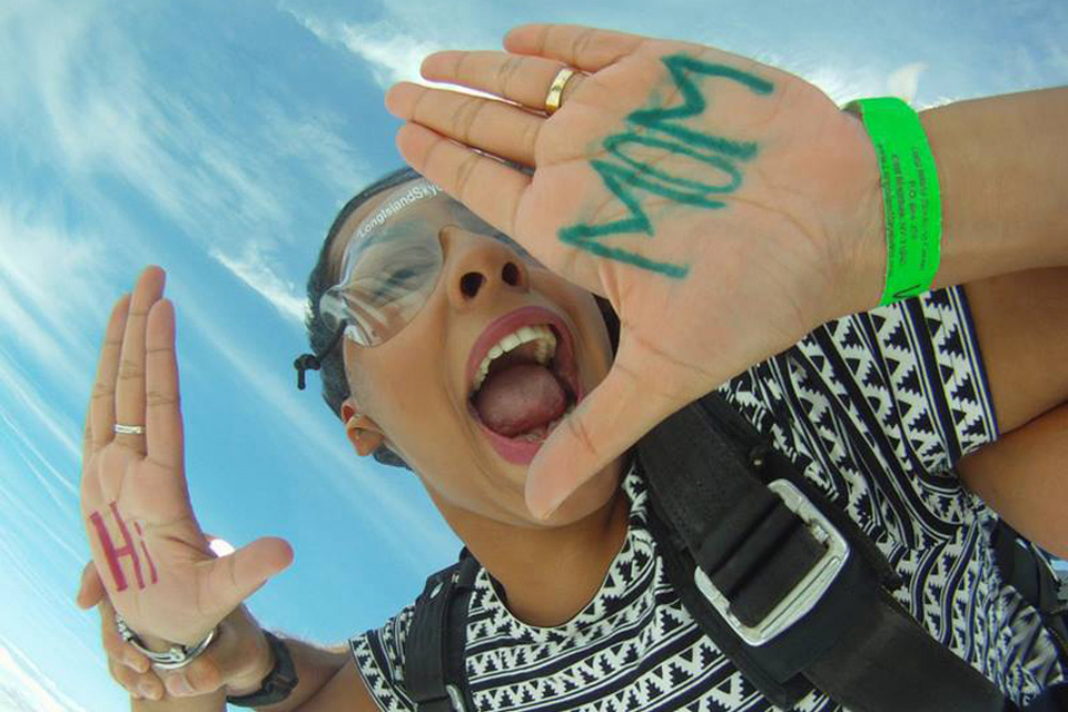 What Should I Write On My Hands For Skydiving? 